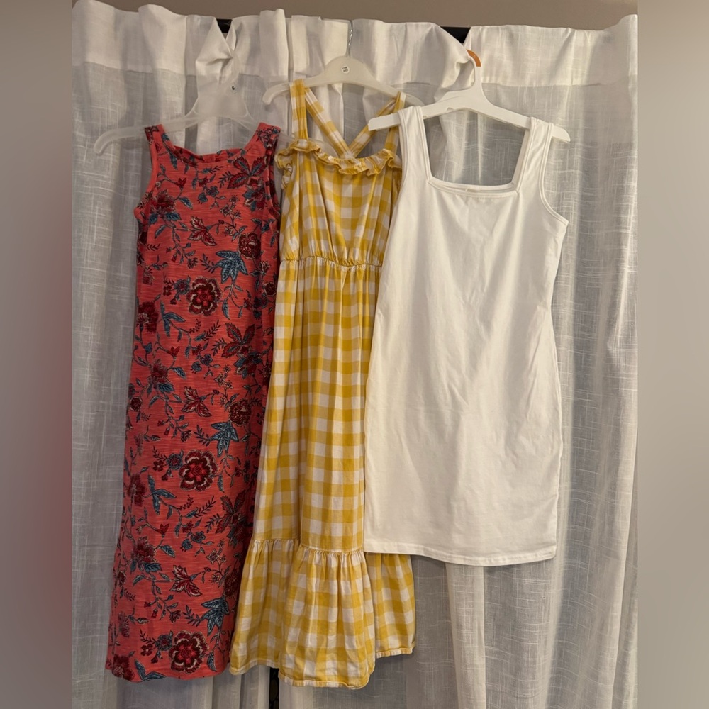 Lot of 3 Girls Dresses Old Navy (6/7) Cat and Jack (7/8), SHEIN (12)